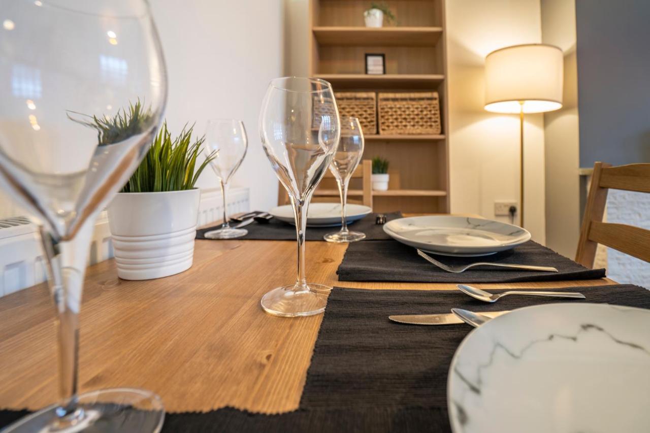 Quiet Neighborhood-Free Parking Apartment Блекпул Екстериор снимка